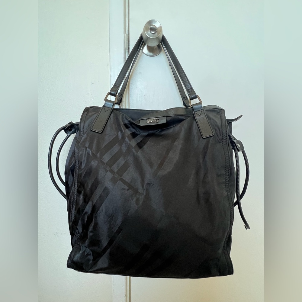 Burberry Buckleigh nylon tote